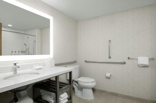 Cambria Hotel Ft Collins - image 7