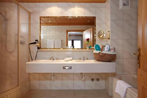 84340830 Relais&Châteaux Spa-Hotel Jagdhof