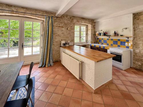 virtuve, Ardèche Ferienwohnung (Ardeche Ferienwohnung) in Le Garn