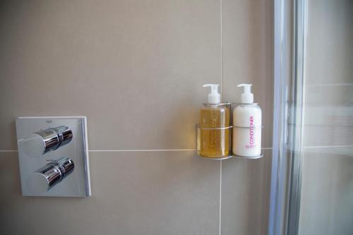 Chelsea Guest House - image 10