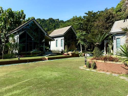Facilities, El Vaso Resort in Leam Sadej Beach