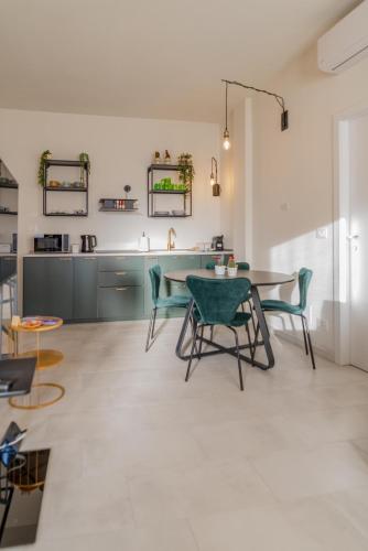 Centro Lungo Po Casa Regina