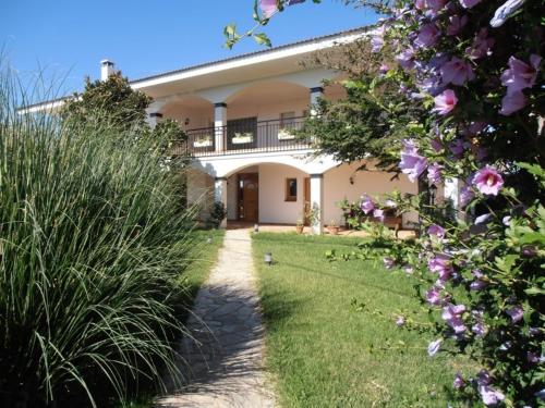 Kert, Casa Rural Els Porxos in Liñola