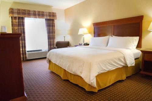 Holiday Inn Express Hotel & Suites Center by IHG in Center, USA