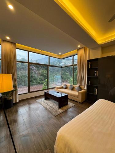 Munawar Residence in Muzaffarabad