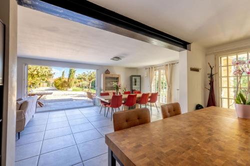 Oprema, Superbe Villa classée 4 étoiles, Jardin 1200m2 et Piscine - 8 Personnes (Superbe Villa classee 4 etoiles, Jardin 1200m2 et Piscine - 8 Personnes) in Les Lones