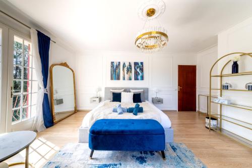 Superbe Villa classée 4 étoiles, Jardin 1200m2 et Piscine - 8 Personnes (Superbe Villa classee 4 etoiles, Jardin 1200m2 et Piscine - 8 Personnes) in Les Lones
