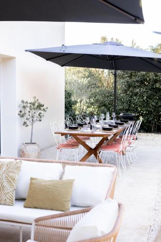 Oprema, Superbe Villa classée 4 étoiles, Jardin 1200m2 et Piscine - 8 Personnes (Superbe Villa classee 4 etoiles, Jardin 1200m2 et Piscine - 8 Personnes) in Les Lones