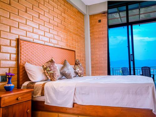 . Rocksana Fortress Yoga & Retreat