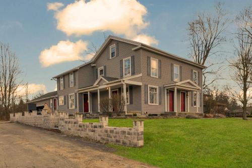The John Collins House in แคนฟิลด์ (PA)