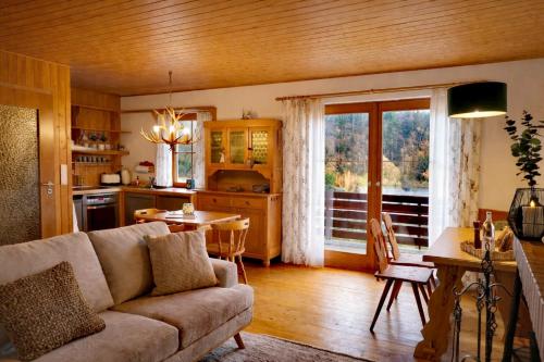 Haus Sommerseit'n Ruhe-Natur-Genuss in Hirschbach
