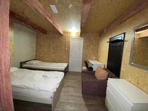 Attic rooms-Bēniņu istabas (Attic rooms-Beninu istabas) in Jelgava