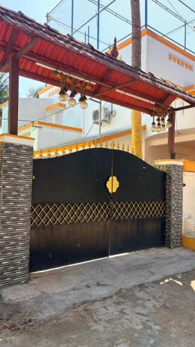 Grand regent inn – khách sạn tại Thiruvidandhai