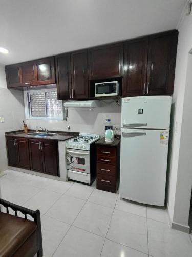 casa amplia de 3 habitaciones con quicho, patio y cochera in Ranchos