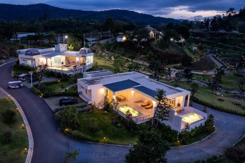 The Peak Hill Pool Villa - 숙소 외관