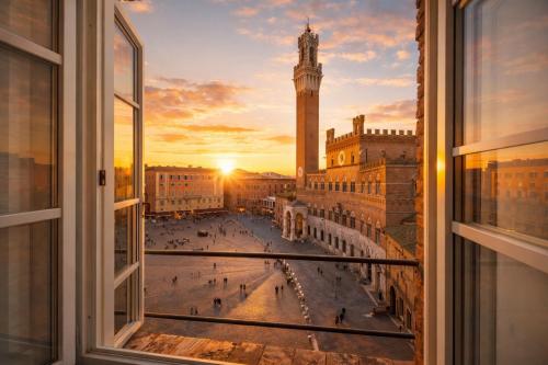 Siena Iconic Square Luxury Attic Tuscany