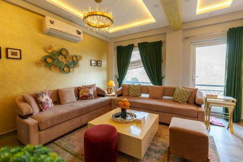 LMY Murree Spring Boutique Family Cottages & Nature Stay - image 14