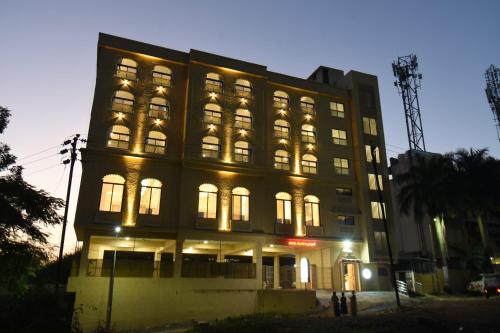 Hotel Majestic Pearl in Nashik Road