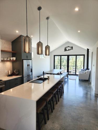 Black Arrow Chalet in Mount Washington (BC)