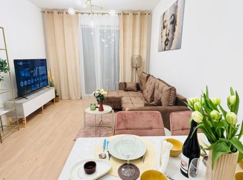 Lotus Apartments Glam two rooms parking balcony separate kitchen in Ostroleka