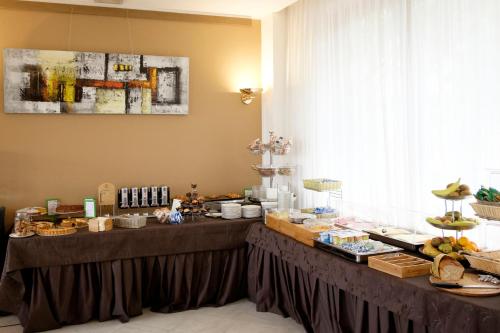 Essen und Erfrischungen, Hotel Continental in Reggio Calabria