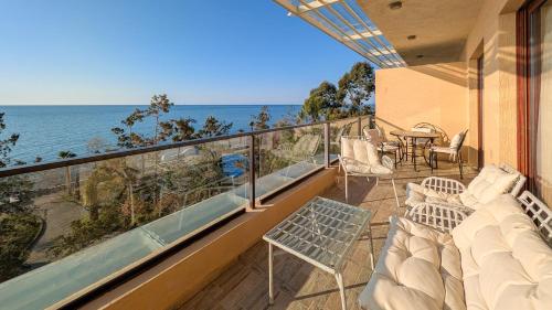 Γύρω περιβάλλον, Luxury Dreamland Oasis Apartments in Τσάβκι