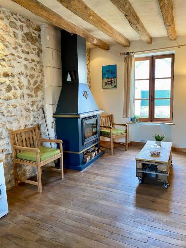 Cozy house, centre bourg, 2 suites, cheminée (Cozy house, centre bourg, 2 suites, cheminee) in 蒙巴宗