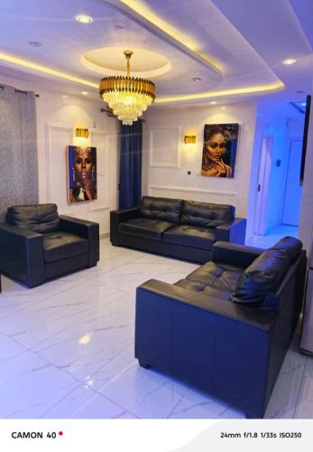 Ngalle guest house in บัวอา