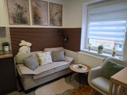 NS Urban Stay-Studio with Balcony and Free Parking