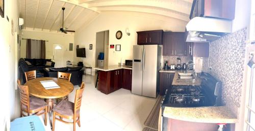 Seaview Villa at Stonebrook Manor in 法爾茅斯
