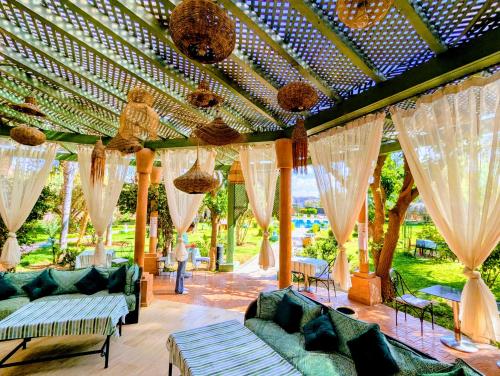 Las Palmeras Guest House in Eastern Suburbs