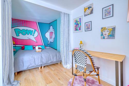 Confort et Nature, Duplex Idéal à Jouy-en-Josas, Parking gratuit, 25 mn orly, 10 mn Versailles (Escale Elegante a Jouy-en-Josas - A la lisiere de la foret - Duplex Lumineux entre Paris et Versaill) in 茹伊昂若薩