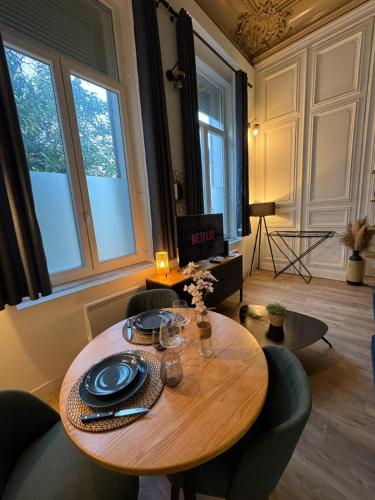 L'opera - Charme Pres Gare, Metro, Netflix, Wifi - Tourcoing