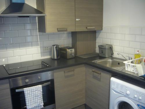 Dragon - Amulree Apartment 3 Bedroom Home, , Glasgow