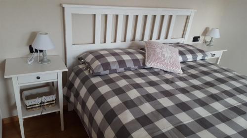 1 queen bed, 1 twin bed