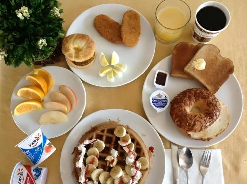 Food and beverages, LMY Murree Boutique Apartments - Expressway Near Coffee Bean in Murree