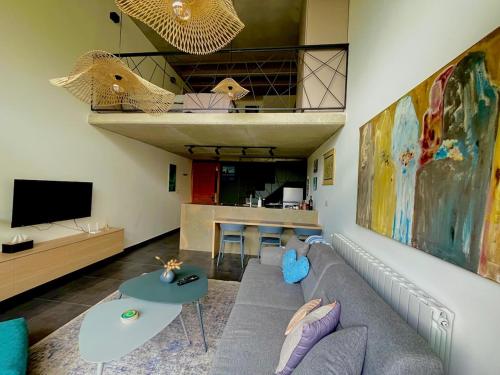 Cozy Loft in Faitroun Peaceful Mountain Escape – khách sạn tại Dhour Choueir