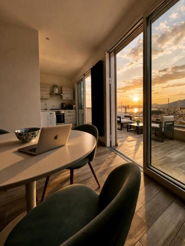 Palermo Inn Marina Exclusive View
