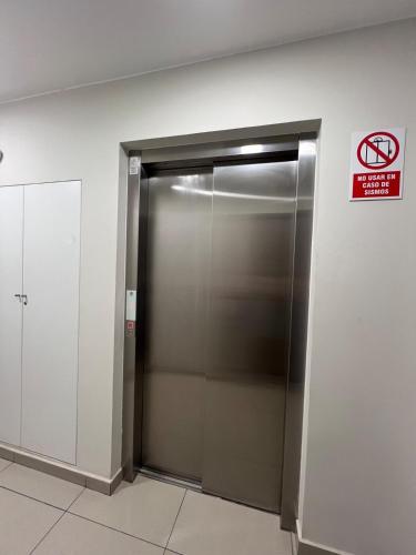 Departamento en Miraflores - image 2