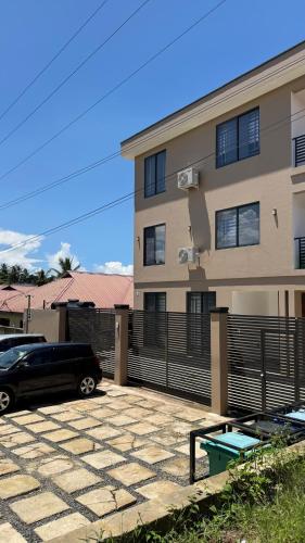 Viesnīcas āriene, Canaan residence near Mlimani City in Kigongo