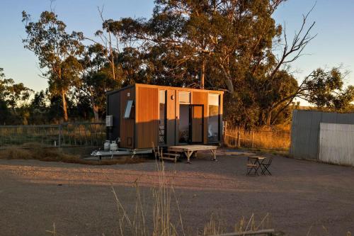 Rivergum Lodge by Tiny Away in Simpson