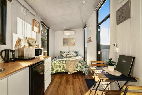 Rivergum Lodge by Tiny Away in Simpson