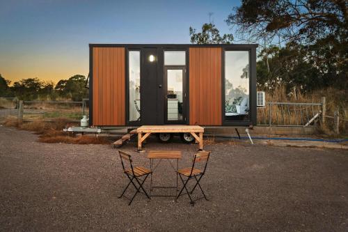 Rivergum Lodge by Tiny Away in Simpson