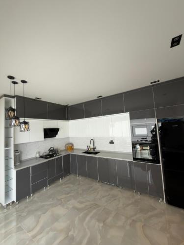 Unique modern private villa near Nakhchivan International Airport in Najicheván