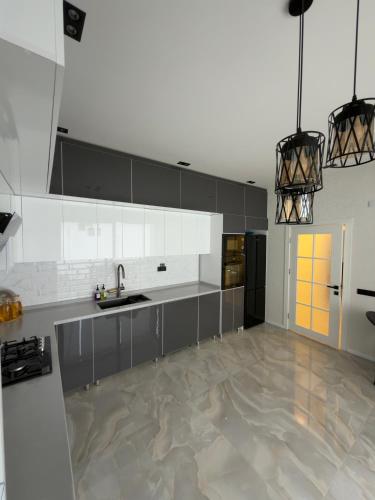 Unique modern private villa near Nakhchivan International Airport in Najicheván