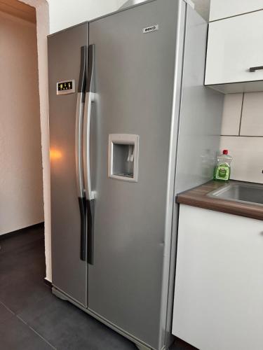 Red Silence I Design Suite im Koblenz in Bendorf