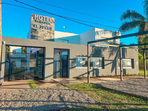 . Hotel Parador El Tucán