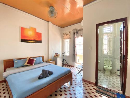 room detail thumbnail 0