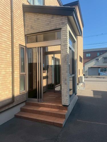 Фасада на хотела, 函館 FabulousHouse 一棟貸し最大17名 in Sakaecho