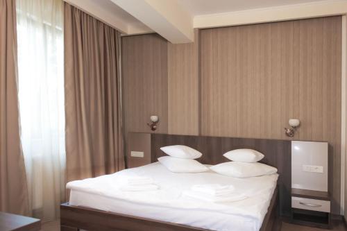 Hotel Rao Room Type - Standard Double Room